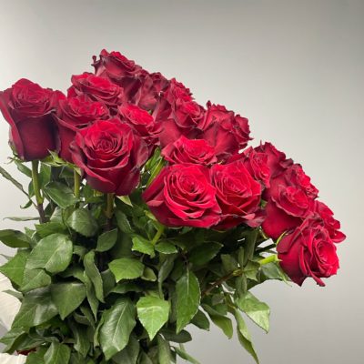 Букет из красных роз (1 метр) 25 шт