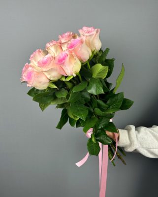 Букет из розовыз роз (50см) 15шт