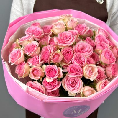 Букет из кустовых розовых роз №416
