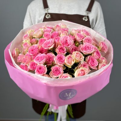 Букет из кустовых розовых роз №416