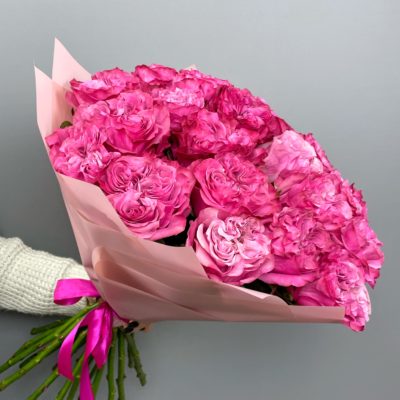 Эффектный букет с пионовидными розами (23 шт)