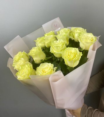 Роза бело-зеленая (60 см) 15 шт