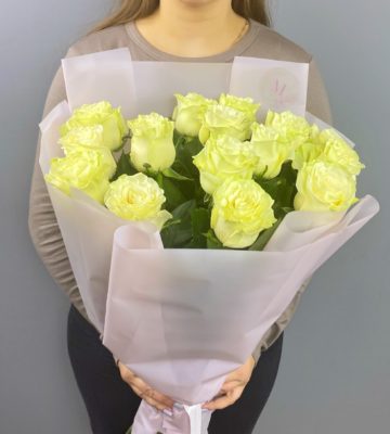 Роза бело-зеленая (60 см) 15 шт