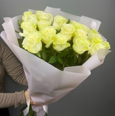 Роза бело-зеленая (60 см) 25 шт
